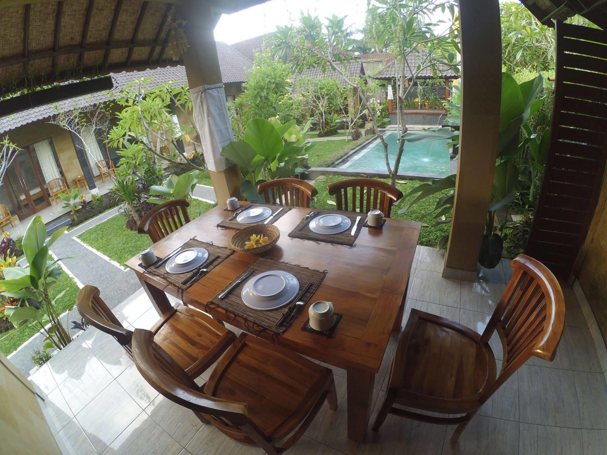 Chez Ida Apartment Ubud  Bagian luar foto